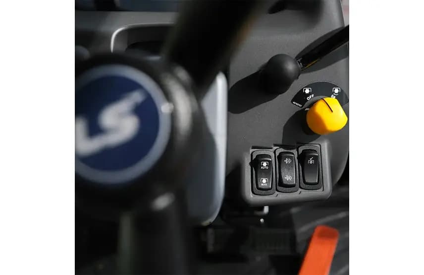 LS XU 6168 - 6