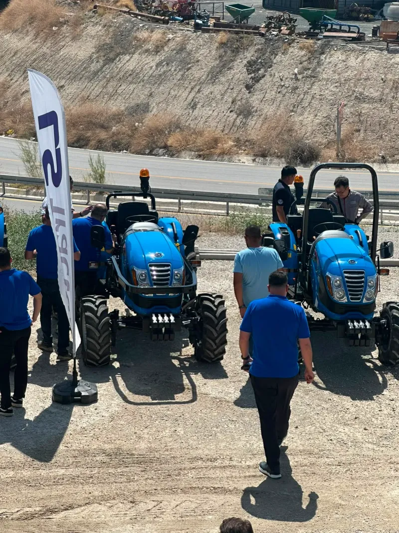 LS Tractor Güney Kore Merkez Ekibi ve Türkiye Ekibinden Yüksel Tarım Denizli’ye Ziyaret - Küçük Görsel 1
