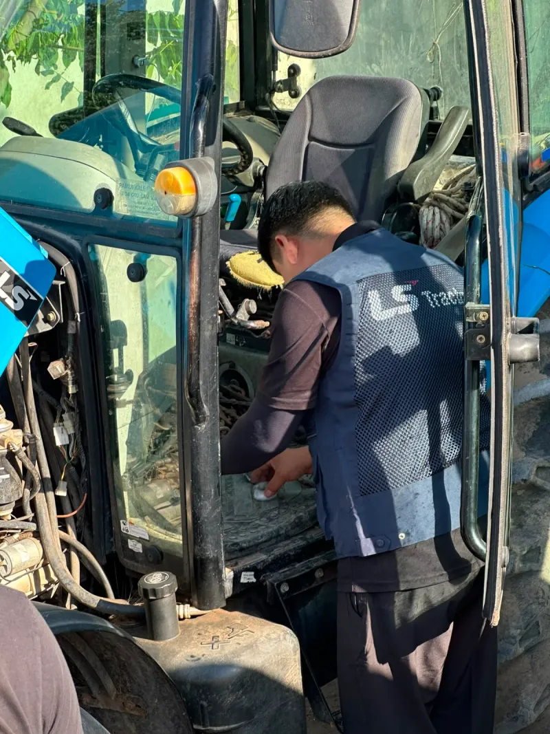 LS Tractor Güney Kore Merkez Ekibi ve Türkiye Ekibinden Yüksel Tarım Denizli’ye Ziyaret - Küçük Görsel 2